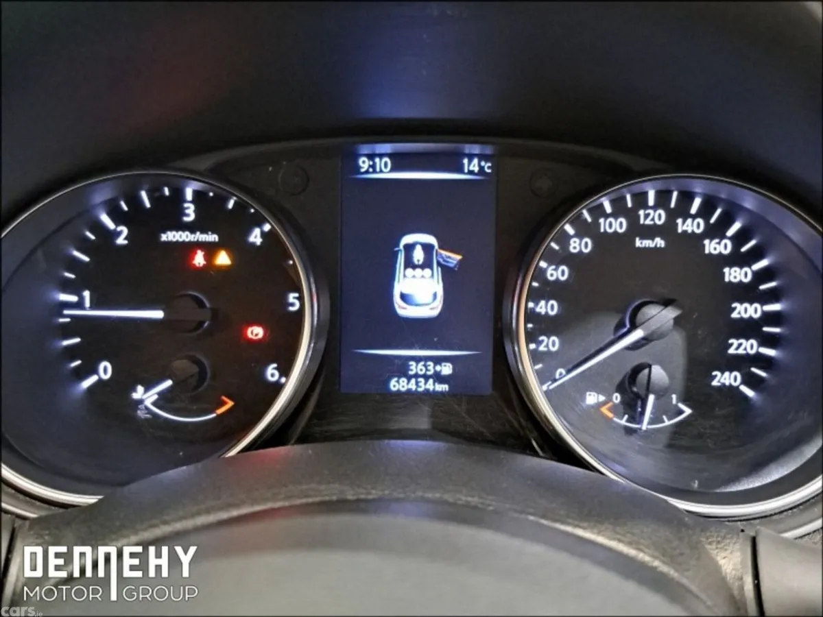 Nissan Qashqai MPV, Diesel, 2018, Grey