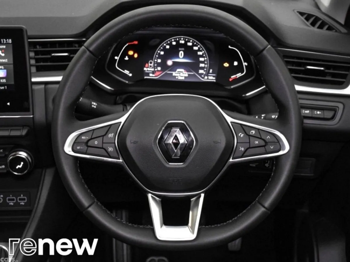 Renault Captur Hatchback, Petrol, 2022, Grey