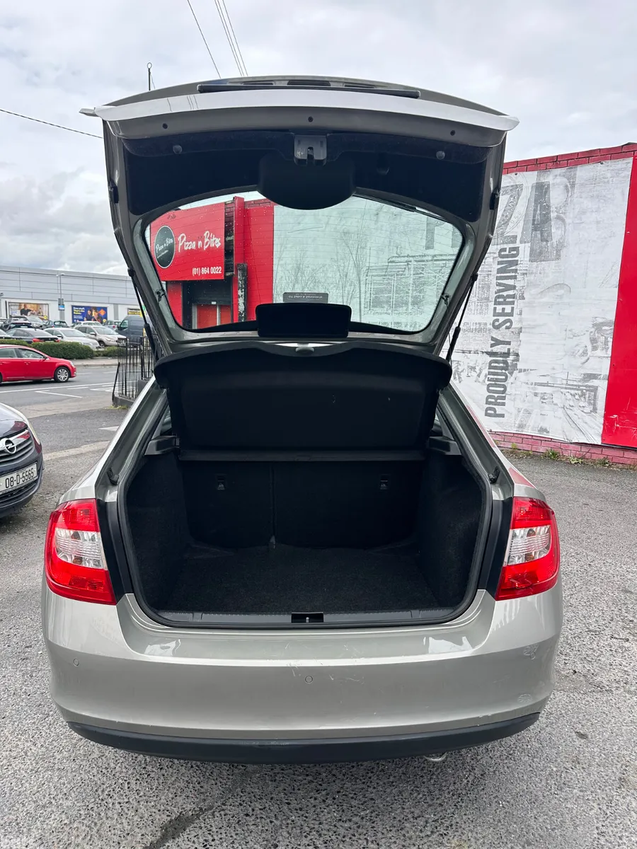 Skoda Rapid Hatchback, Diesel, 2017, Beige