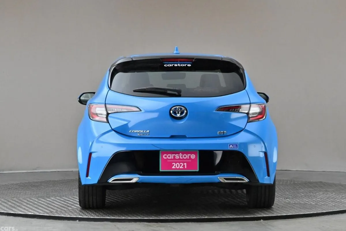Toyota Corolla Hatchback, Petrol Hybrid, 2021, Blue
