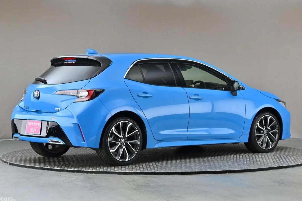 Toyota Corolla Hatchback, Petrol Hybrid, 2021, Blue