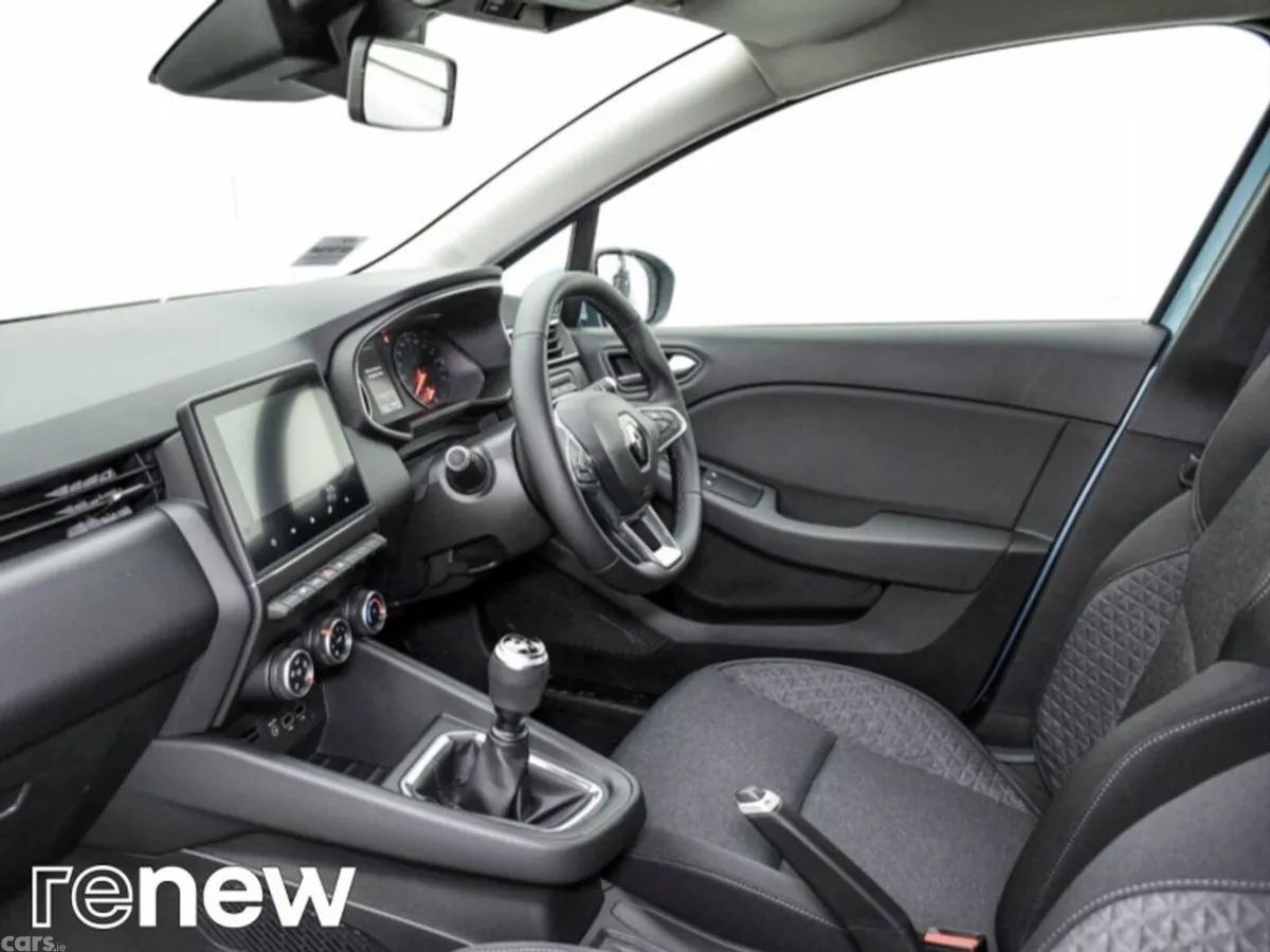 Renault Clio Hatchback, Petrol, 2022, Blue