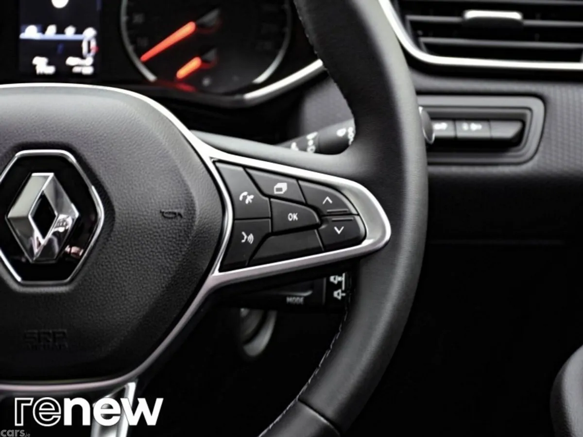 Renault Clio Hatchback, Petrol, 2022, Blue