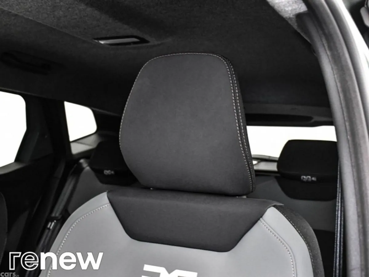 Dacia Duster SUV, Petrol Hybrid, 2025, Grey
