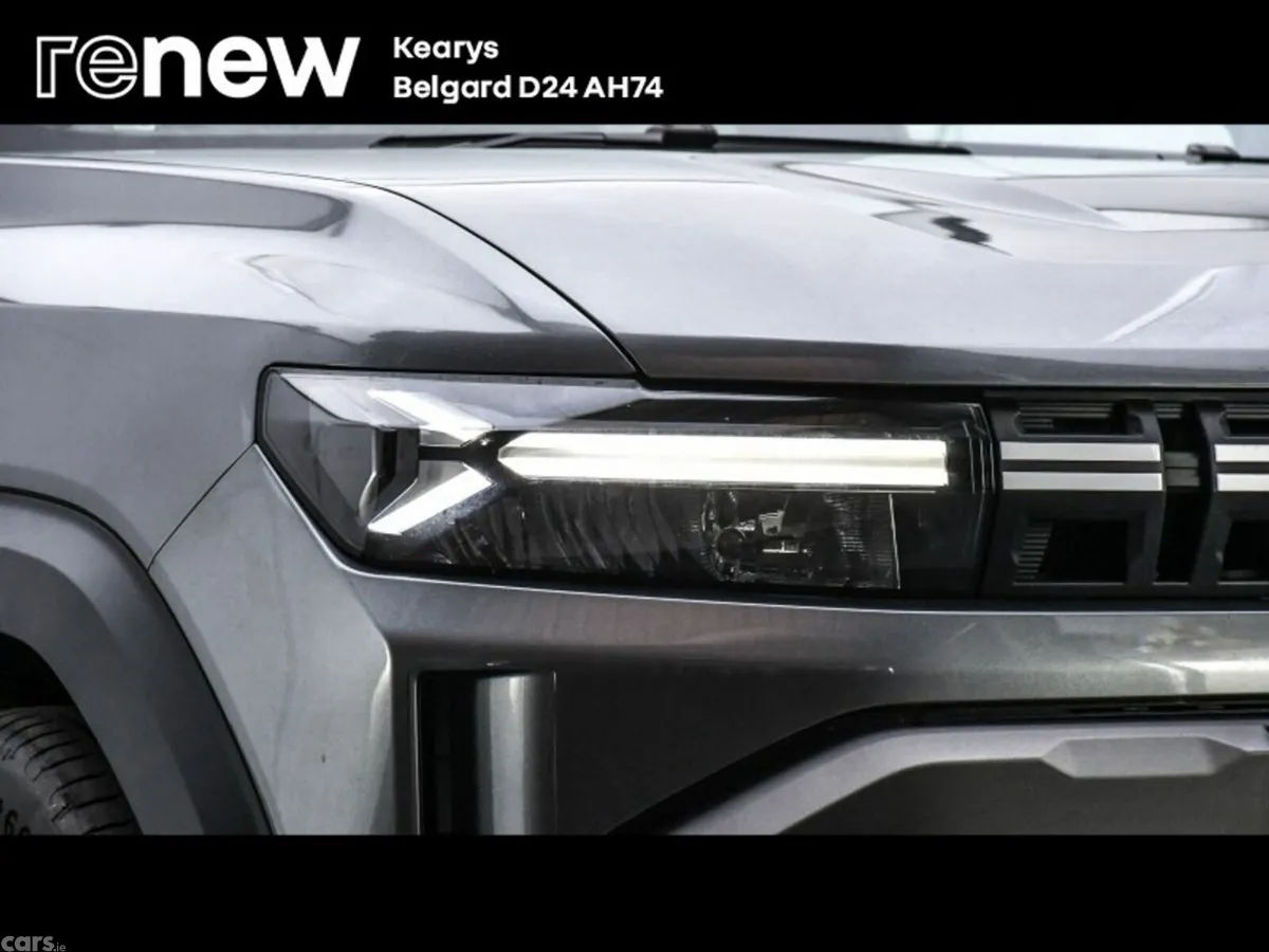 Dacia Duster SUV, Petrol Hybrid, 2025, Grey