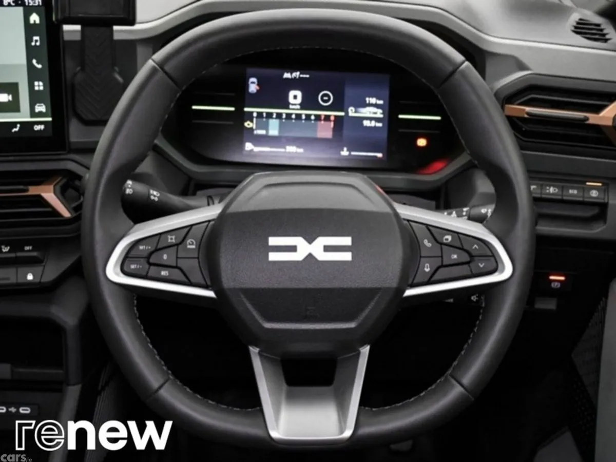 Dacia Duster SUV, Petrol Hybrid, 2025, Grey