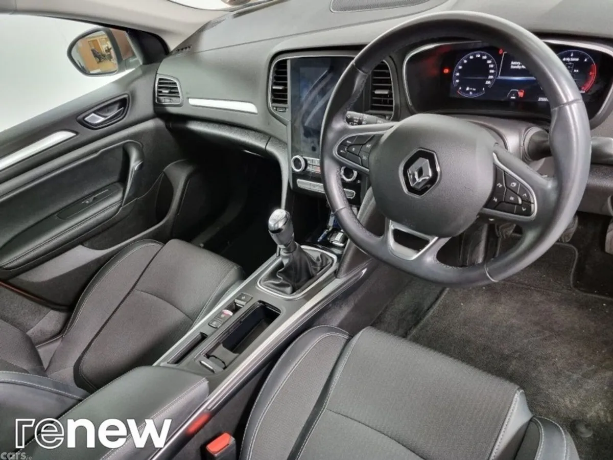 Renault Megane Estate, Diesel, 2021, Brown