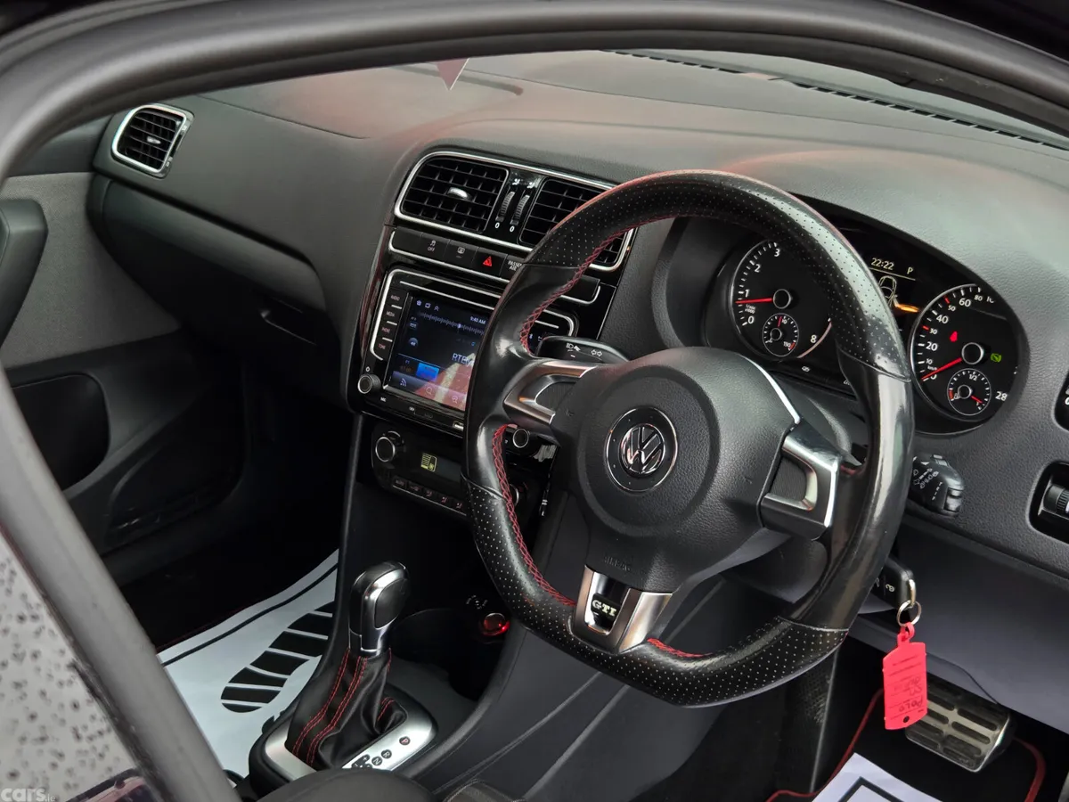 Volkswagen Polo Hatchback, Petrol, 2012, Black