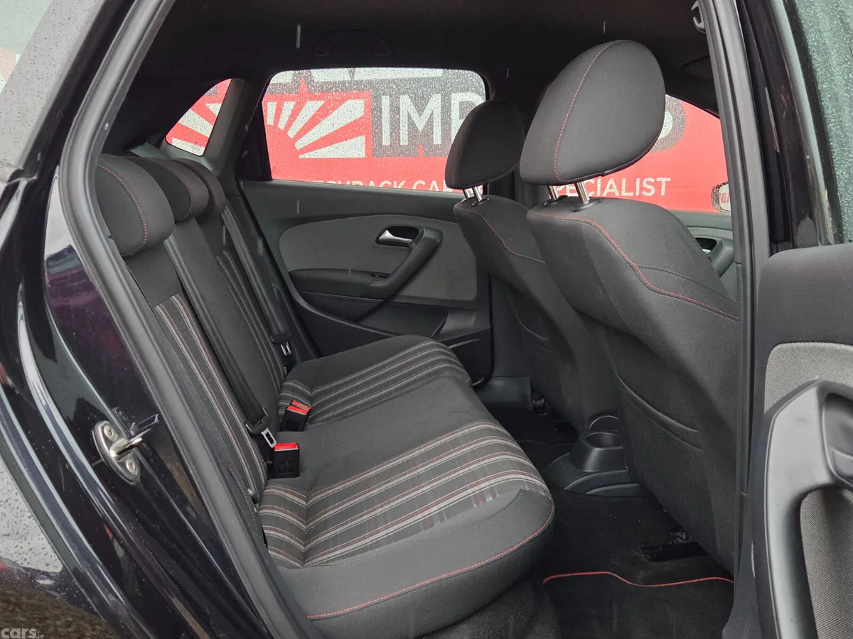 Volkswagen Polo Hatchback, Petrol, 2012, Black