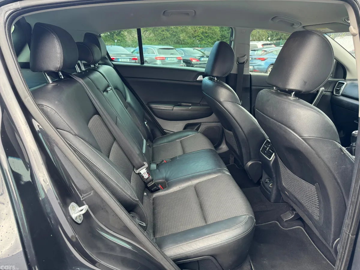 Kia Sportage SUV, Diesel, 2016, Black