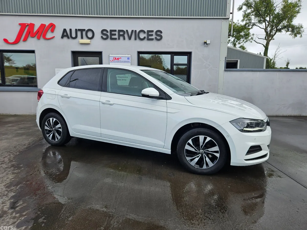 Volkswagen Polo Hatchback, Petrol, 2021, White