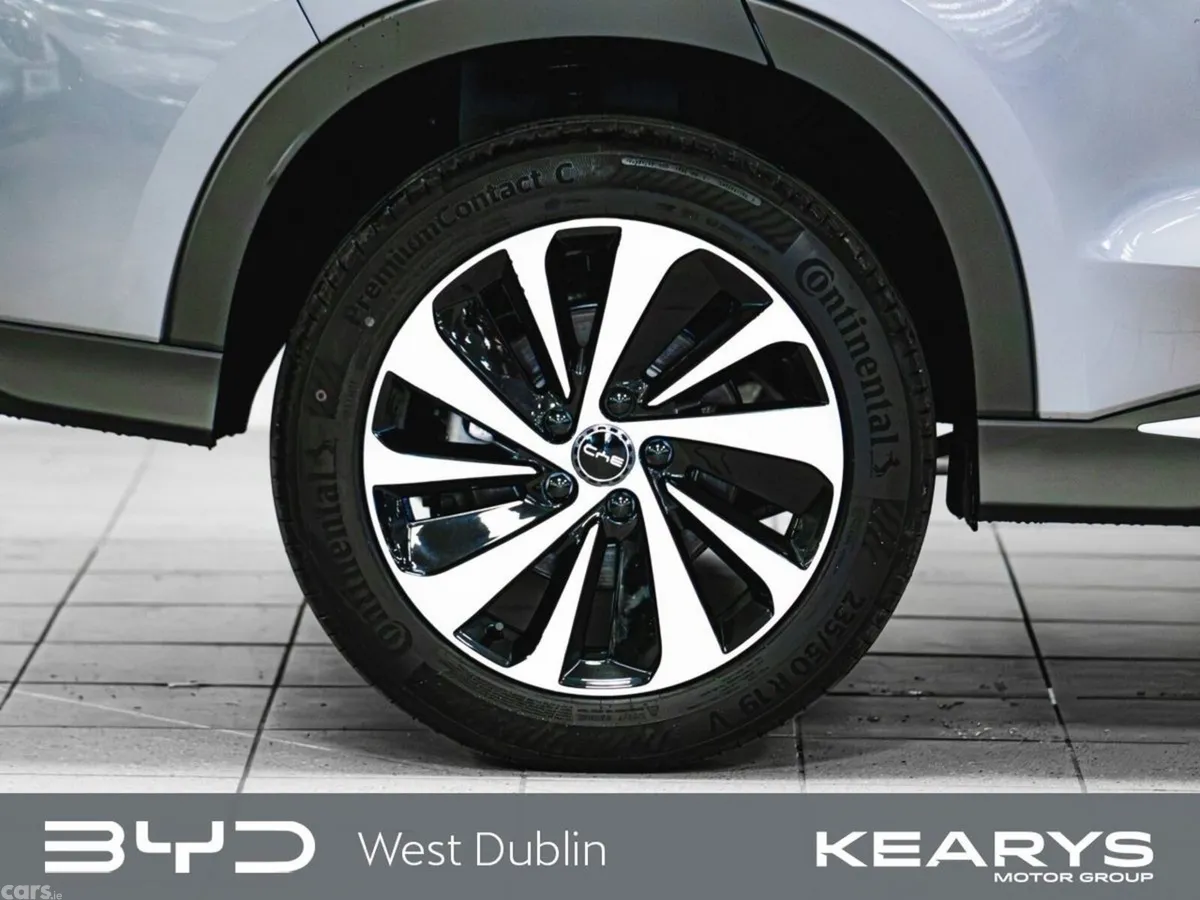 BYD SEAL U Hatchback, Petrol Plug-in Hybrid, 2026, Grey