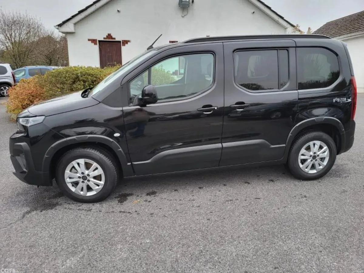 Peugeot Rifter MPV, Diesel, 2026, Black