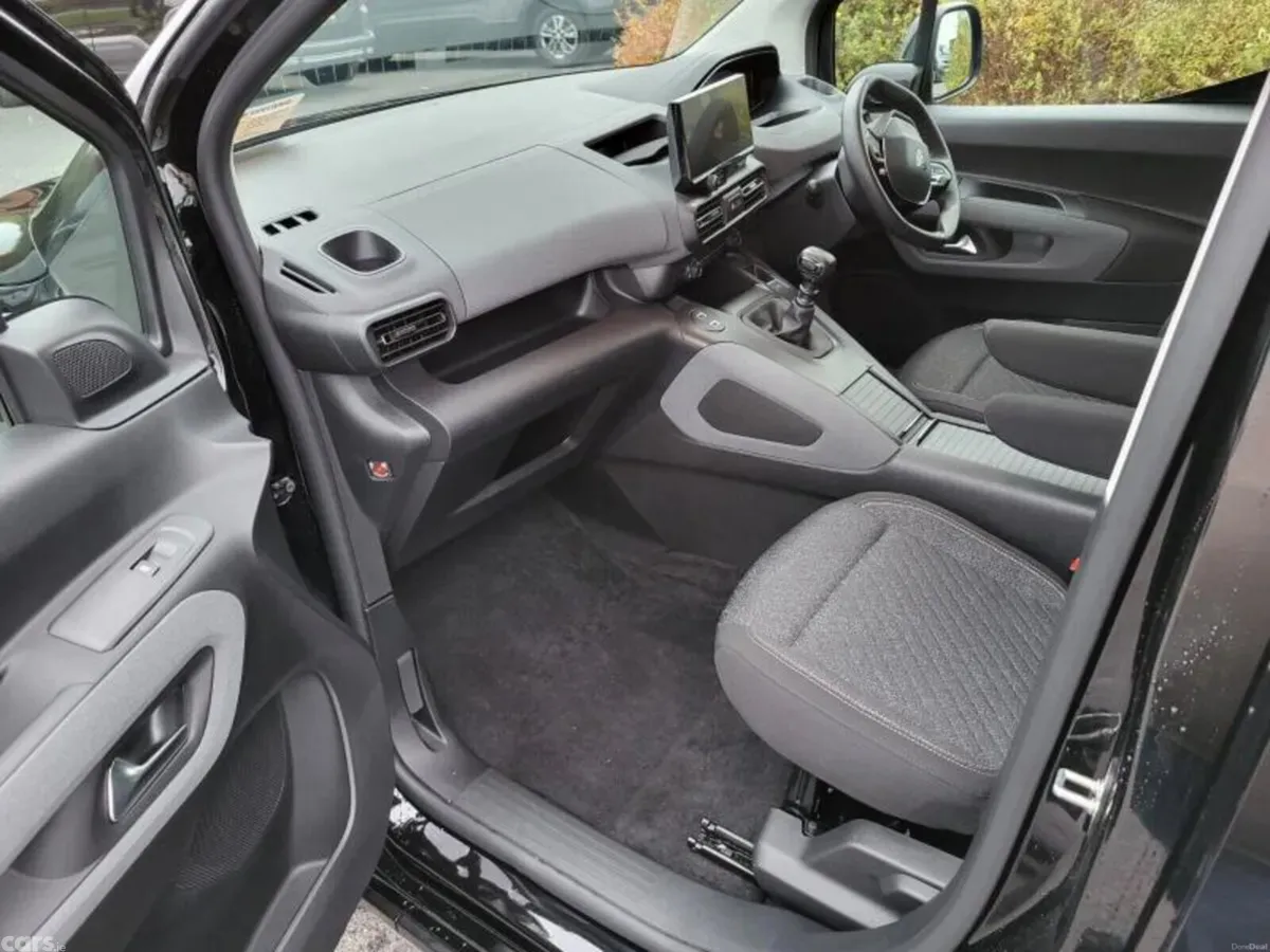 Peugeot Rifter MPV, Diesel, 2026, Black