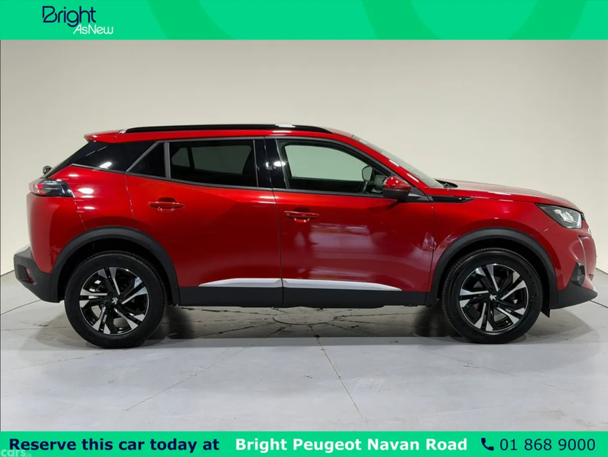 Peugeot 2008 MPV, Petrol, 2022, Red