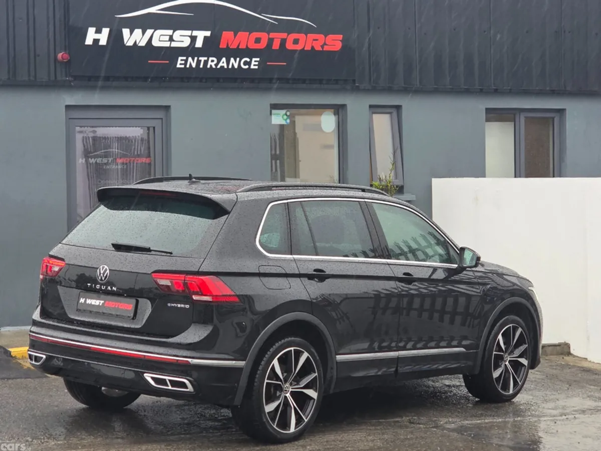 Volkswagen Tiguan Estate, Petrol Hybrid, 2023, Black