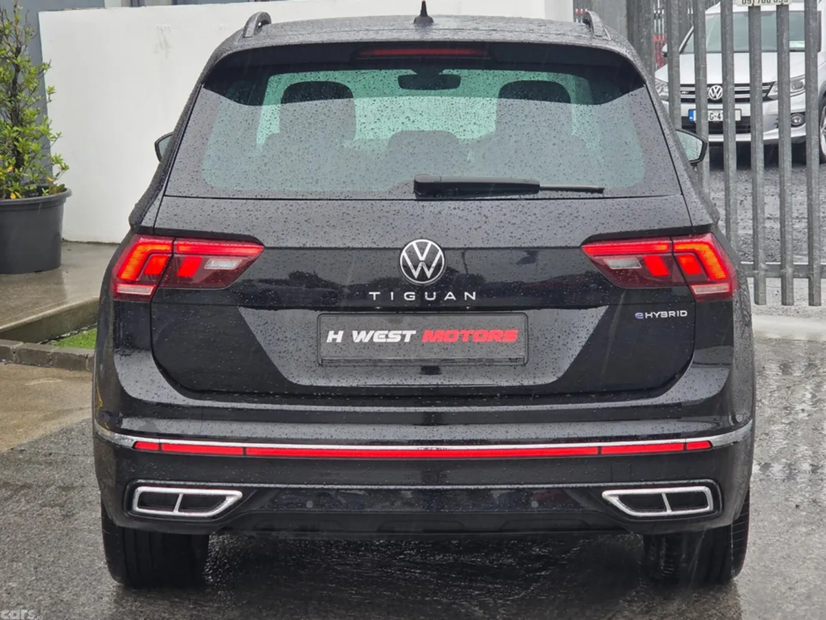 Volkswagen Tiguan Estate, Petrol Hybrid, 2023, Black