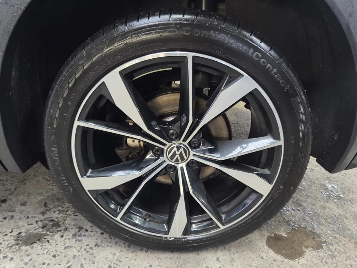 Volkswagen Tiguan Estate, Petrol Hybrid, 2023, Black