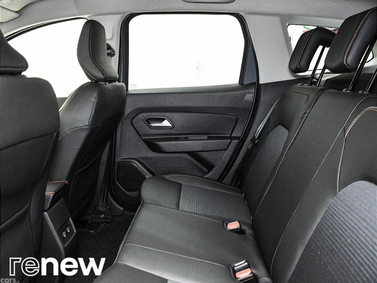 Dacia Duster SUV, Diesel, 2023, Grey