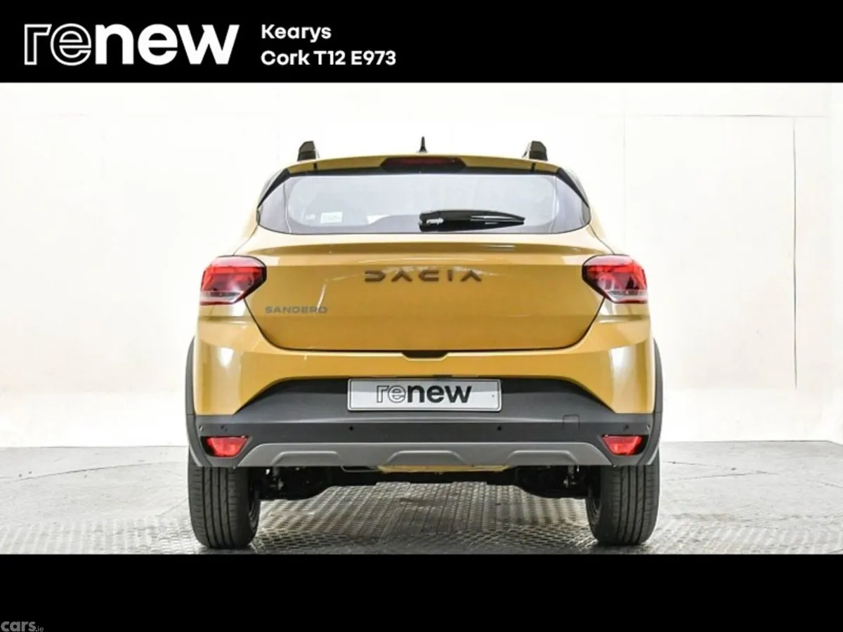 Dacia Sandero Stepway SUV, Petrol, 2024, Beige