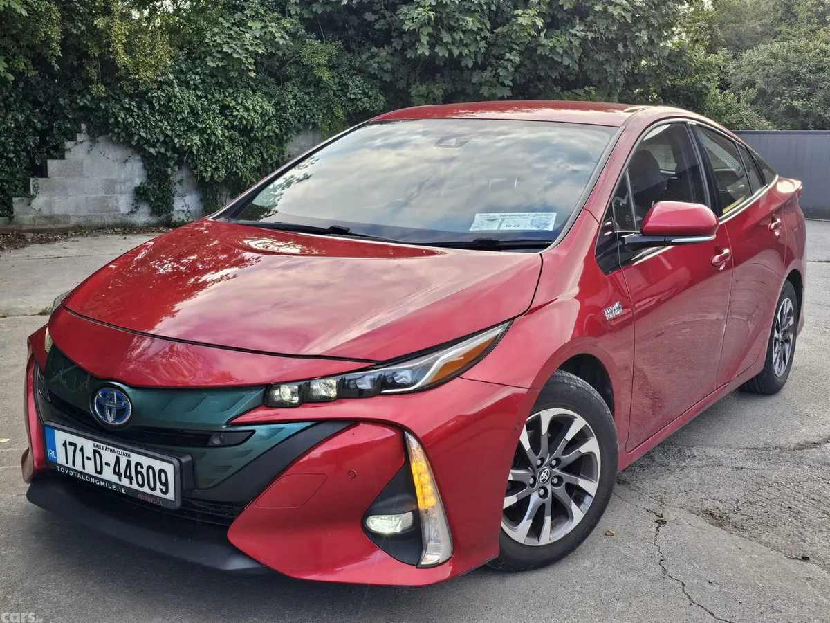 Toyota Prius Hatchback, Petrol Plug-in Hybrid, 2017, Red