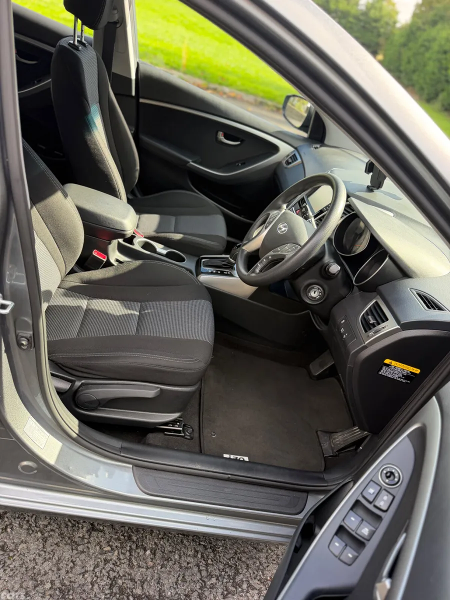 Hyundai i30 Hatchback, Petrol, 2016, Grey