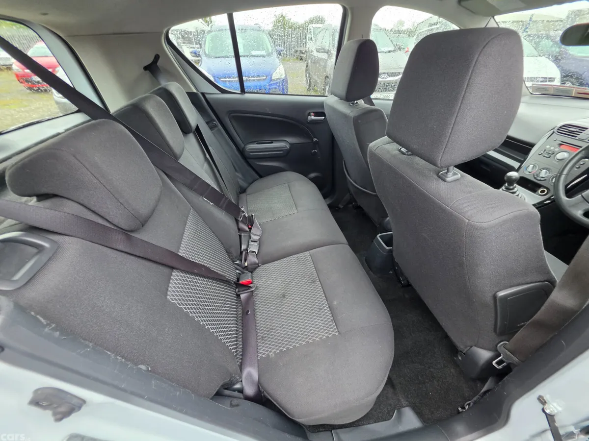 Suzuki Splash Hatchback, Petrol, 2013, White
