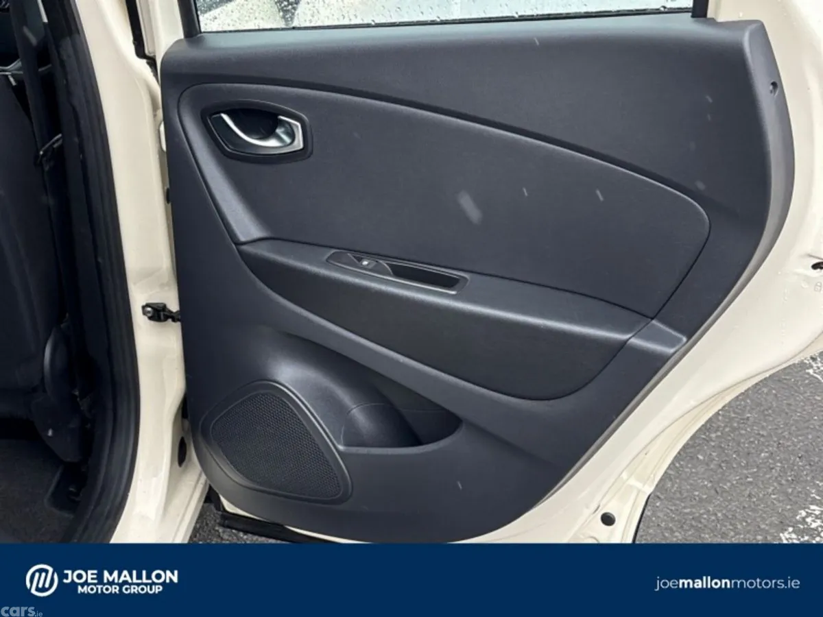 Renault Captur Hatchback, Diesel, 2018, White