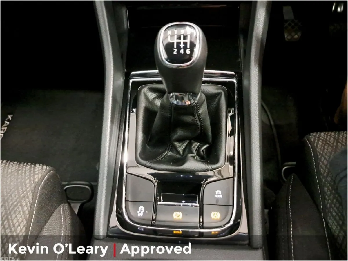 Skoda Karoq SUV, Petrol, 2025, Silver