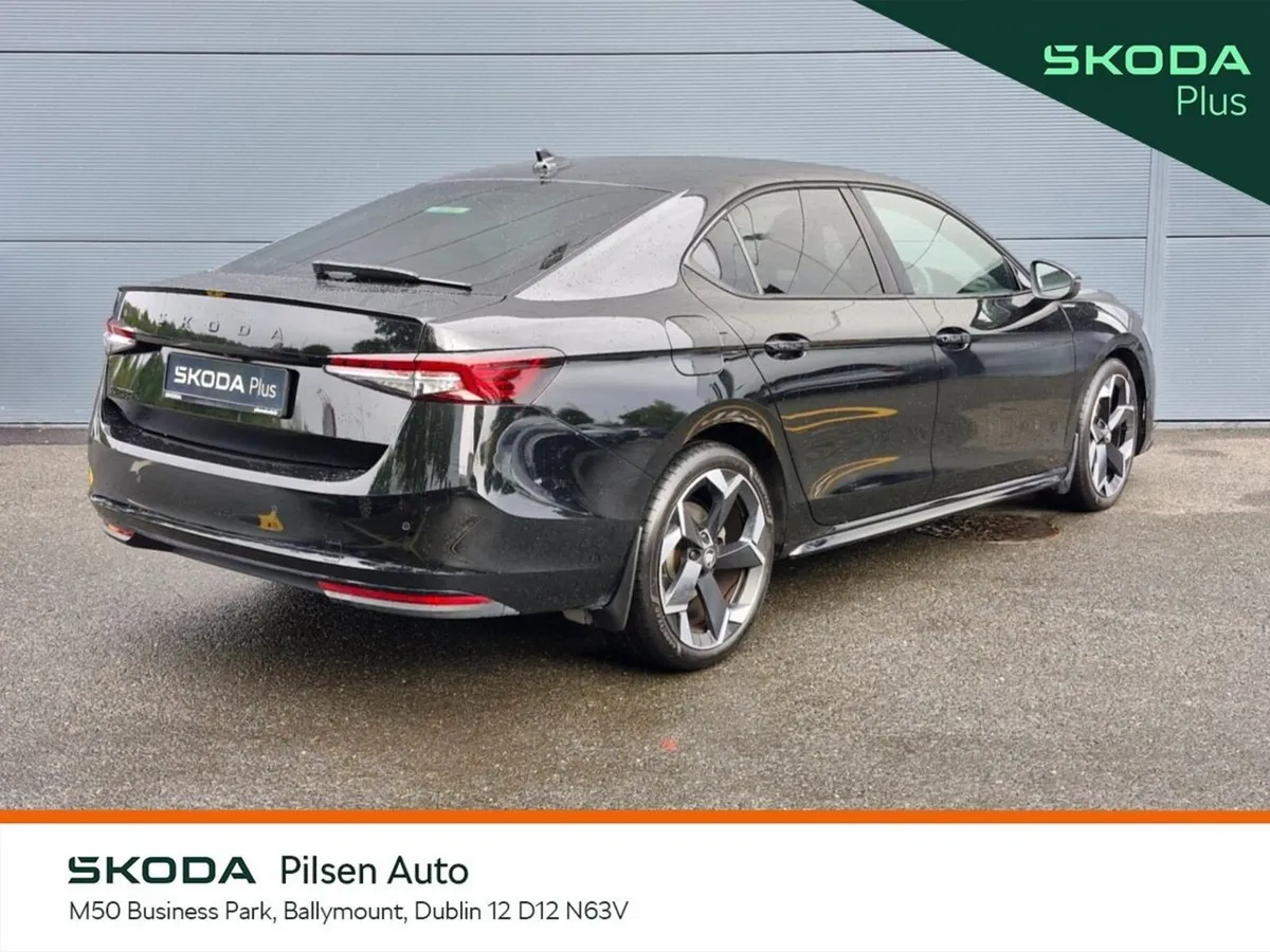 Skoda Superb Saloon, Diesel, 2026, Black