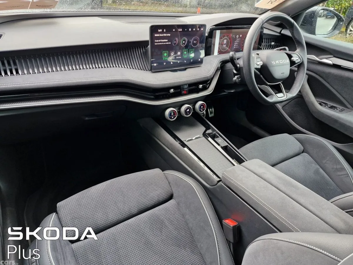 Skoda Superb Saloon, Diesel, 2026, Black