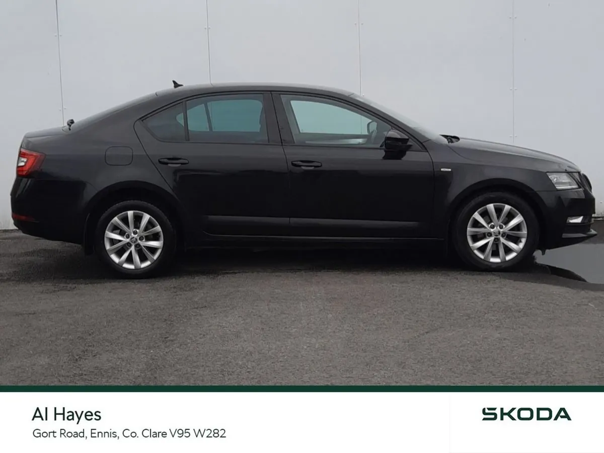 Skoda Octavia Saloon, Diesel, 2019, Black