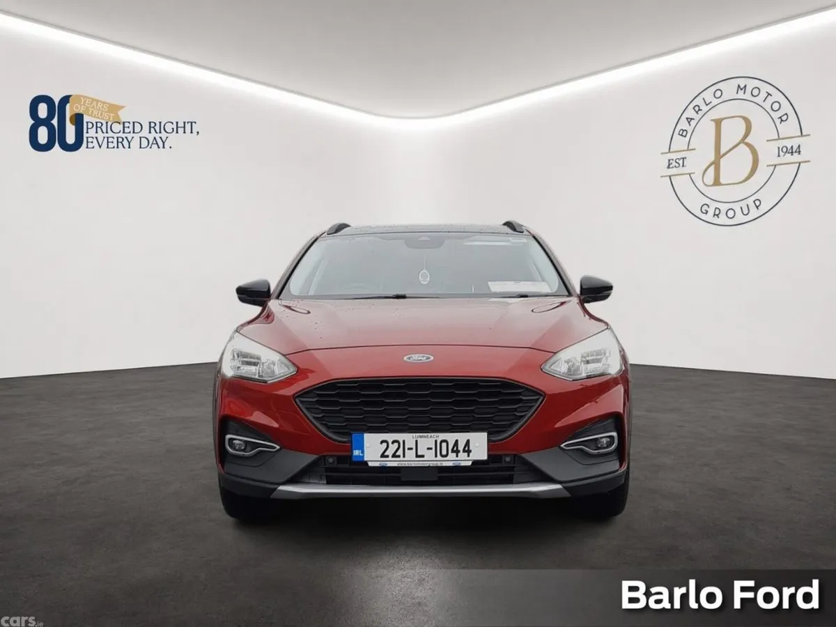 Ford Focus Hatchback, Petrol Hybrid, 2022, Red