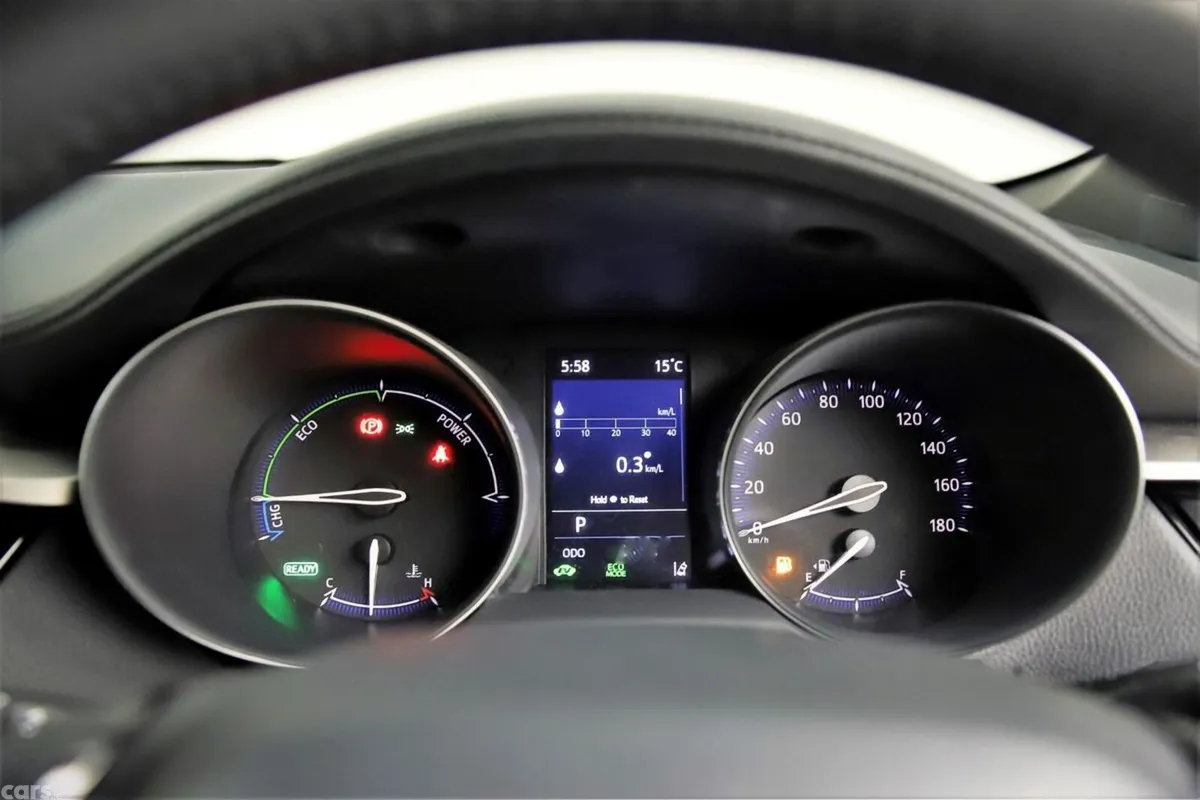 Toyota C-HR SUV, Petrol Hybrid, 2021, White