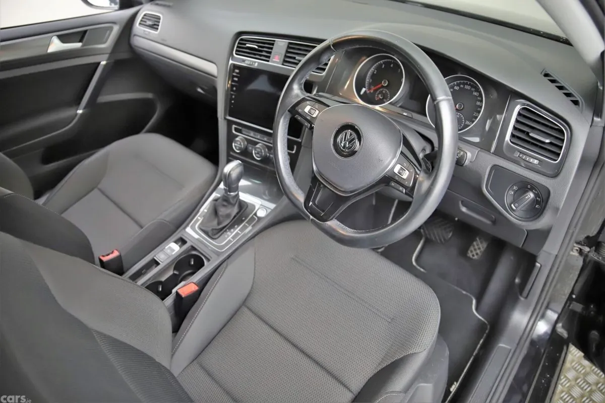 Volkswagen Golf Hatchback, Petrol, 2017, Black