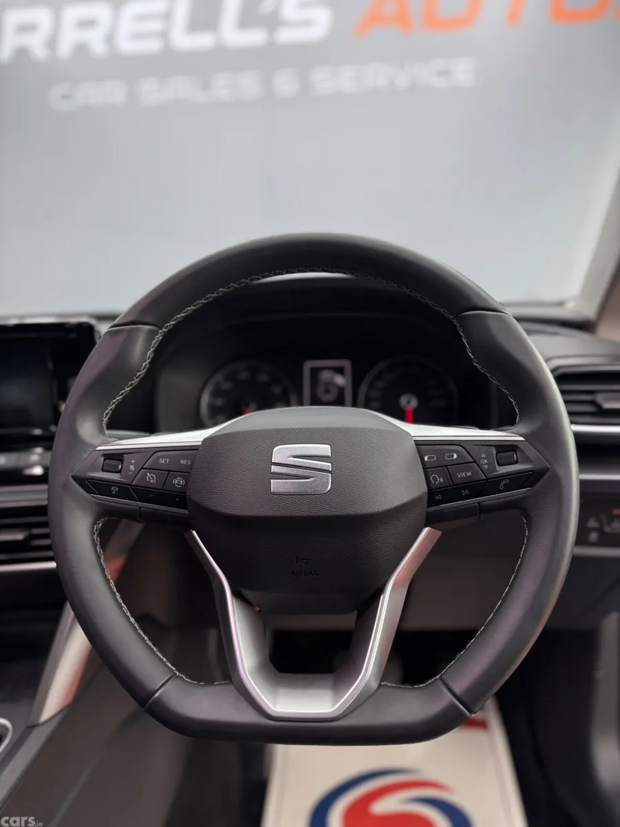 SEAT Leon Estate, Petrol Hybrid, 2024, Blue