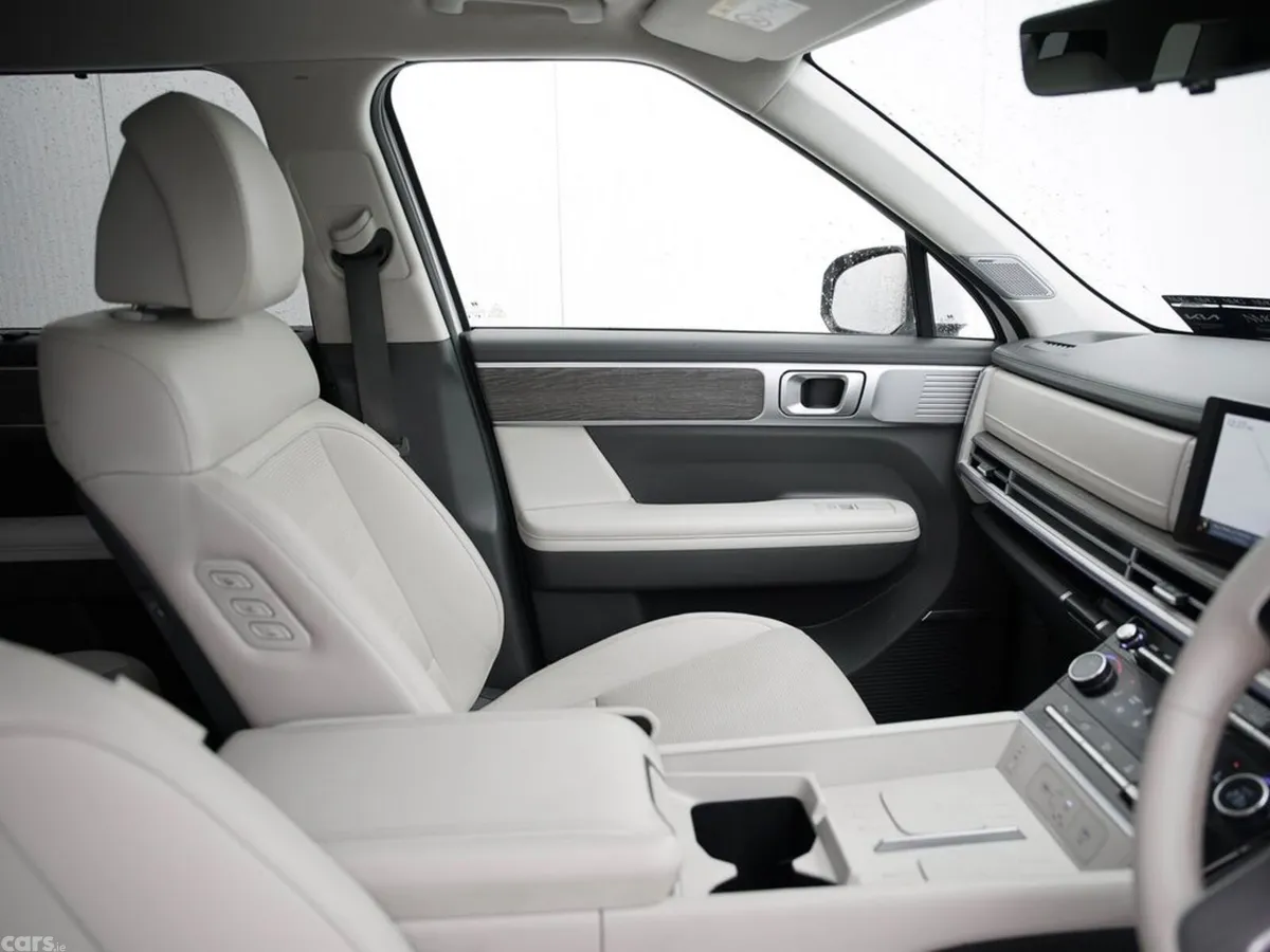 Hyundai Santa Fe SUV, Petrol Plug-in Hybrid, 2025, White