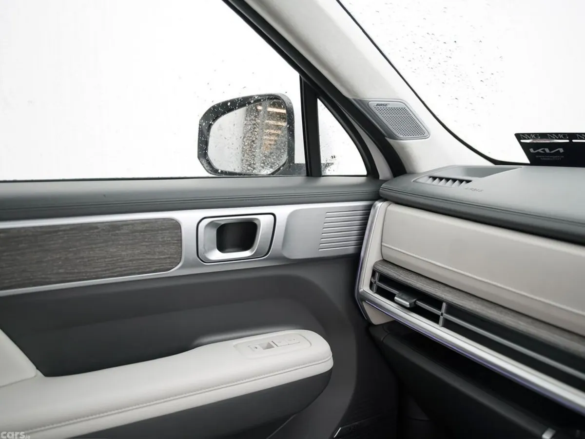 Hyundai Santa Fe SUV, Petrol Plug-in Hybrid, 2025, White