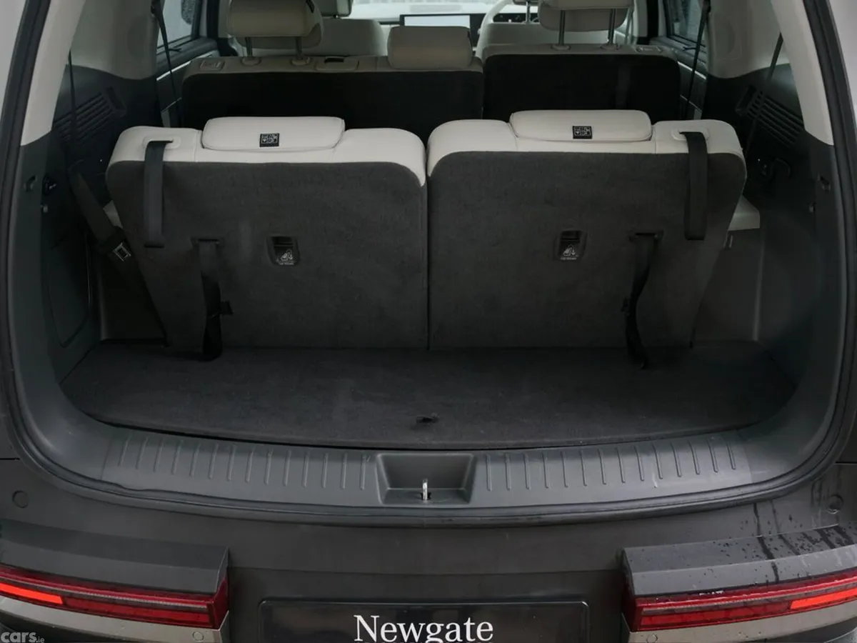 Hyundai Santa Fe SUV, Petrol Plug-in Hybrid, 2025, White