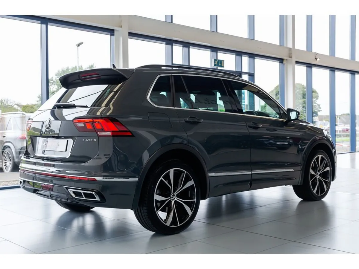 Volkswagen Tiguan Estate, Petrol Plug-in Hybrid, 2023, Grey
