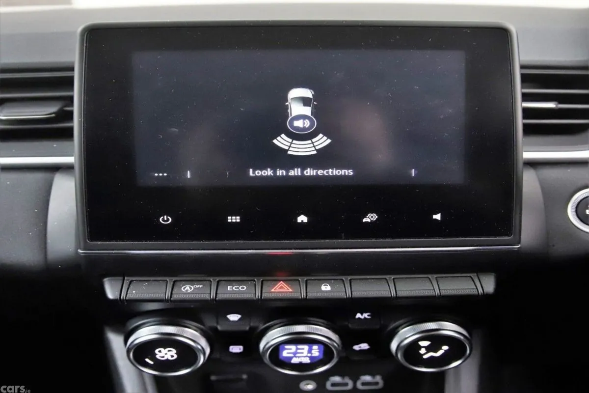 Renault Captur SUV, Petrol, 2024, Silver