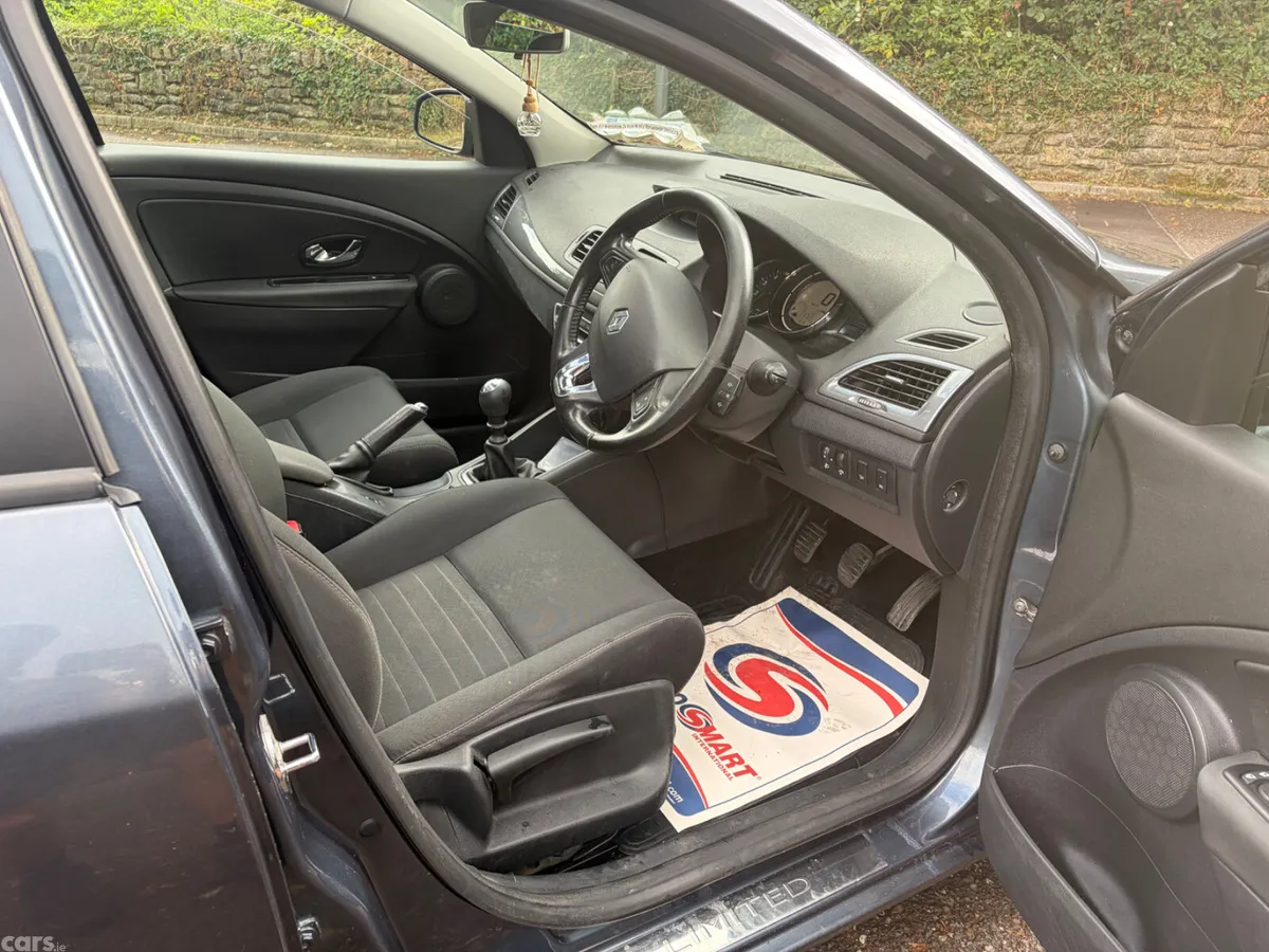 Renault Megane Estate, Diesel, 2016, Grey