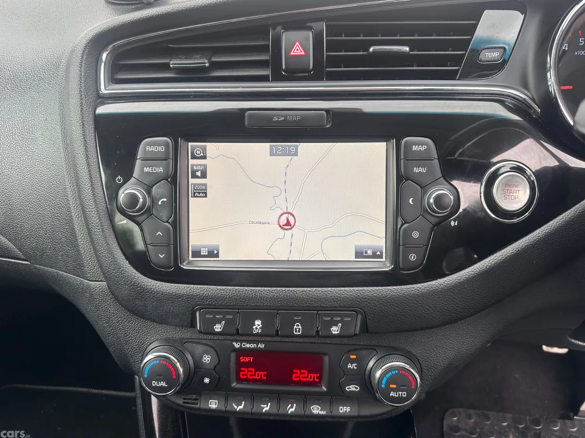 Kia Ceed Hatchback, Diesel, 2016, Red