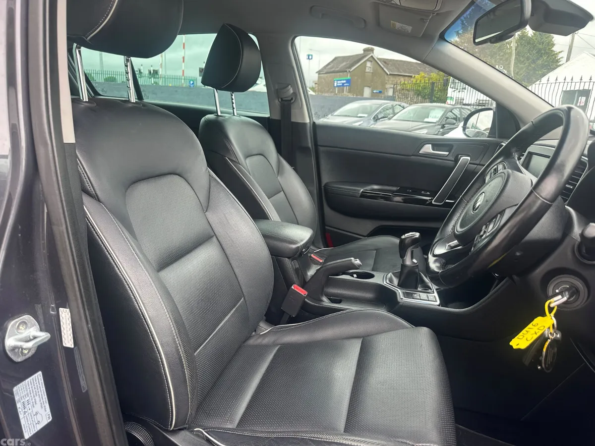 Kia Sportage SUV, Diesel, 2016, Silver
