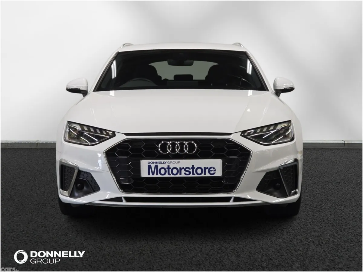 Audi A4 Estate, Petrol, 2024, White