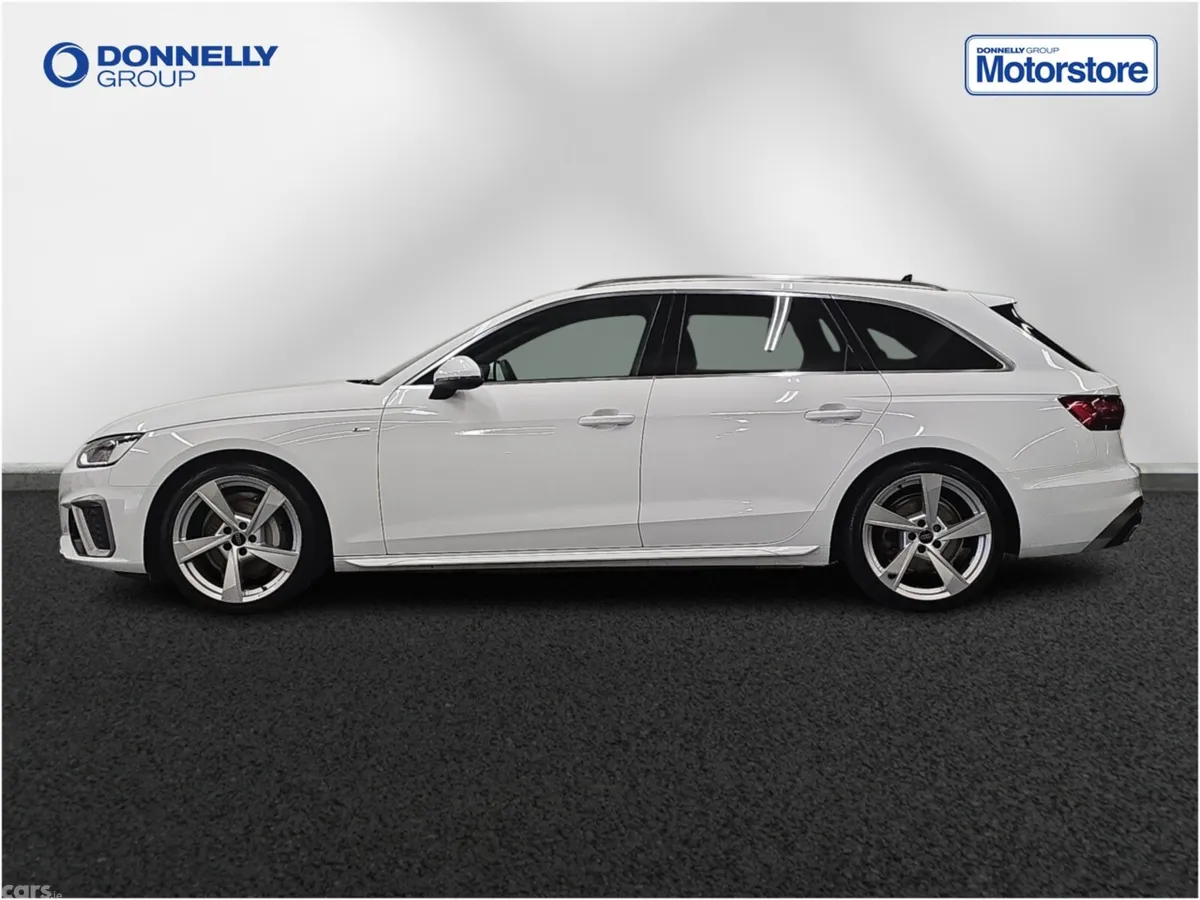 Audi A4 Estate, Petrol, 2024, White