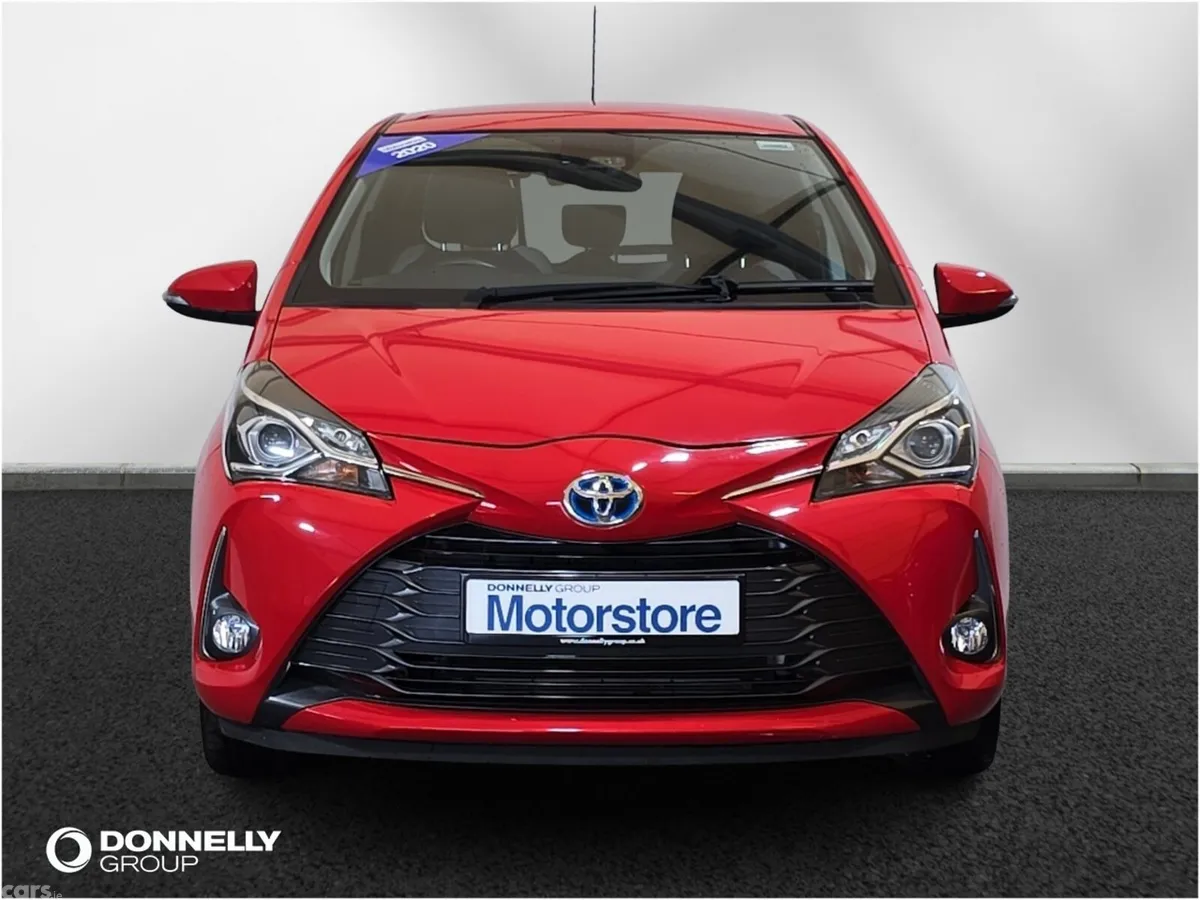 Toyota Yaris Hatchback, Petrol Hybrid, 2020, Red