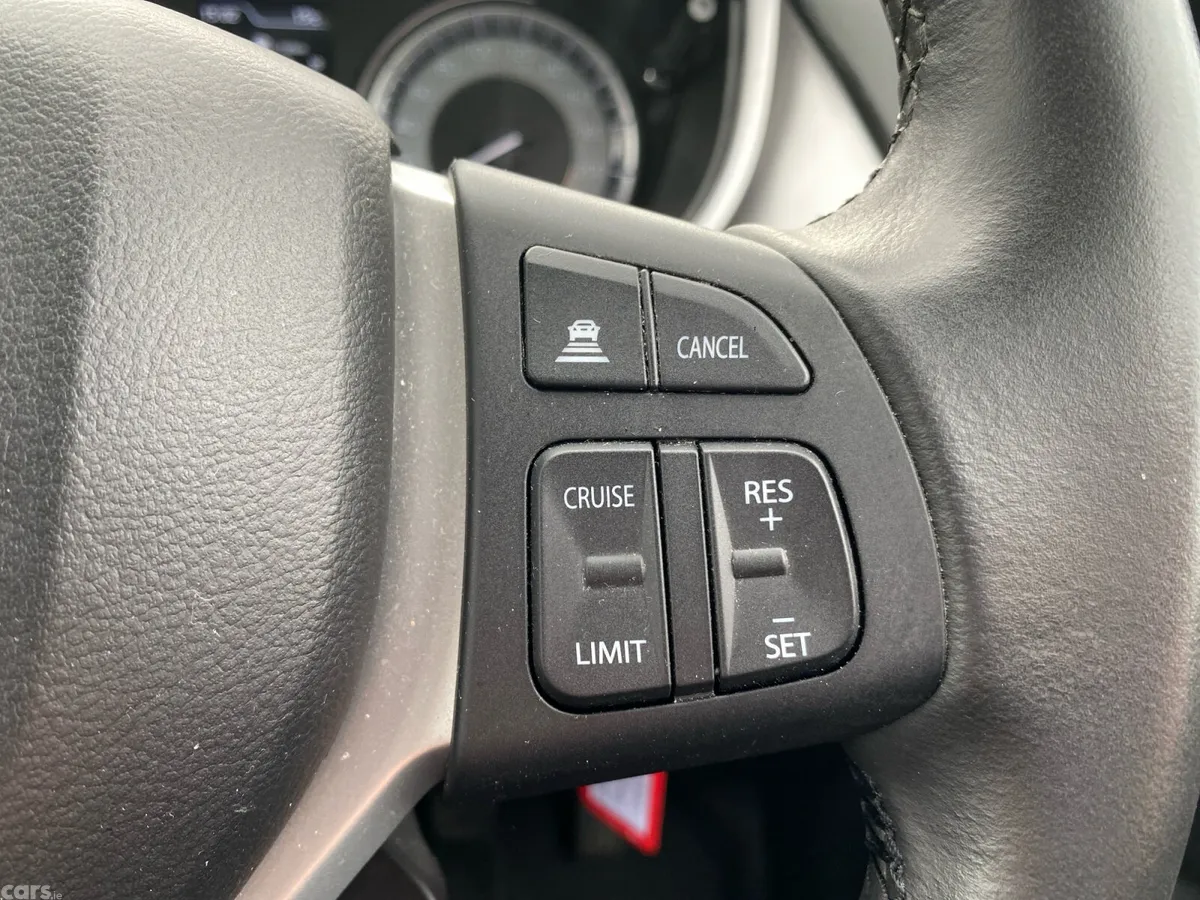 Suzuki Vitara SUV, Petrol, 2022, Red