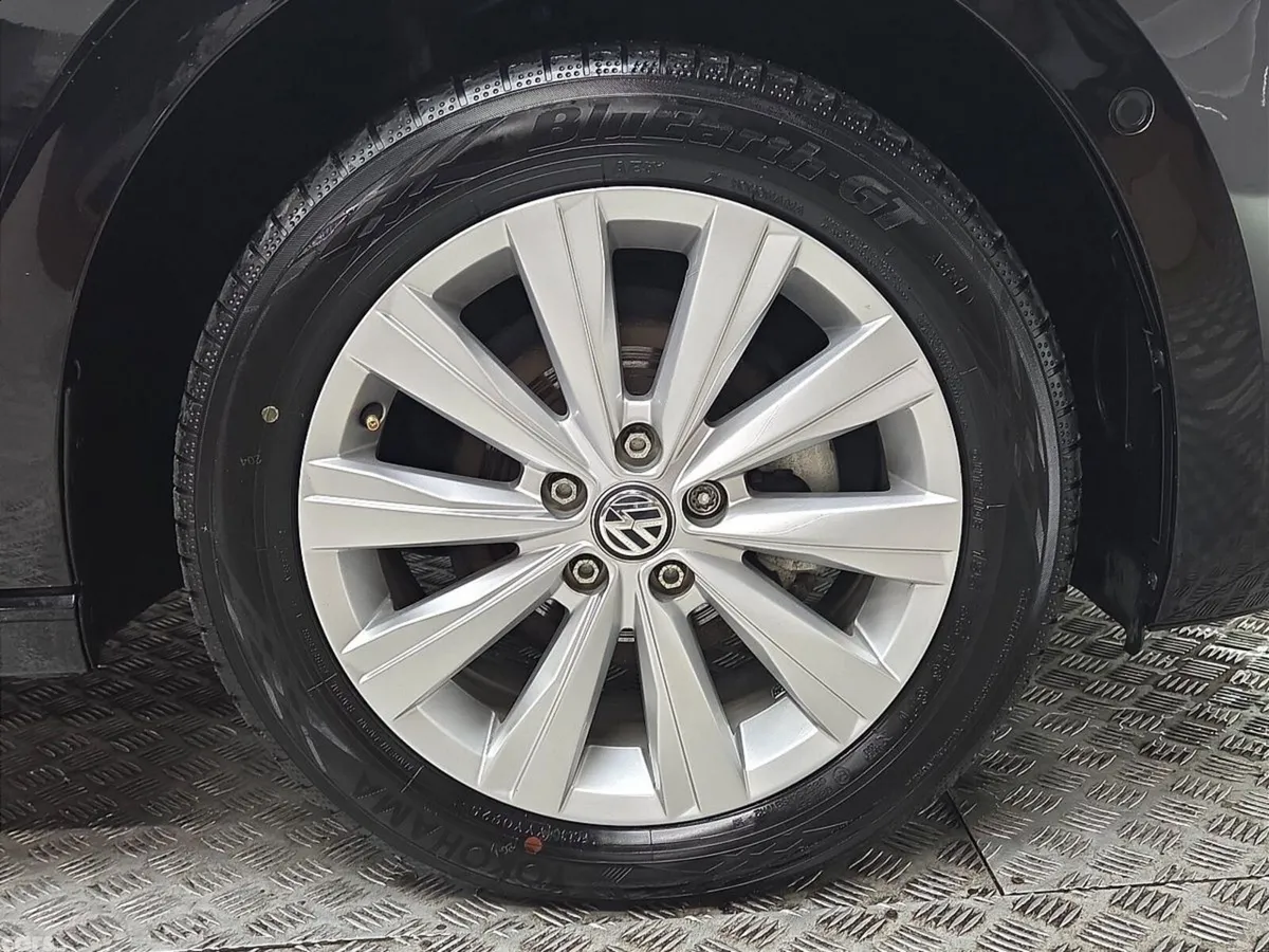 Volkswagen Polo Hatchback, Petrol, 2019, Black