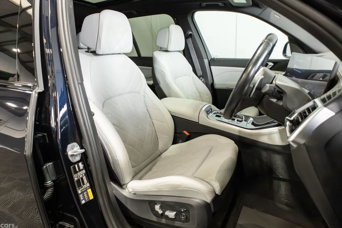 BMW X5 SUV, Petrol Plug-in Hybrid, 2025, Black